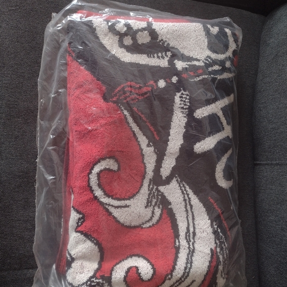 Sheetz stay hungry beach towel 69" x 34" - Picture 7 of 7